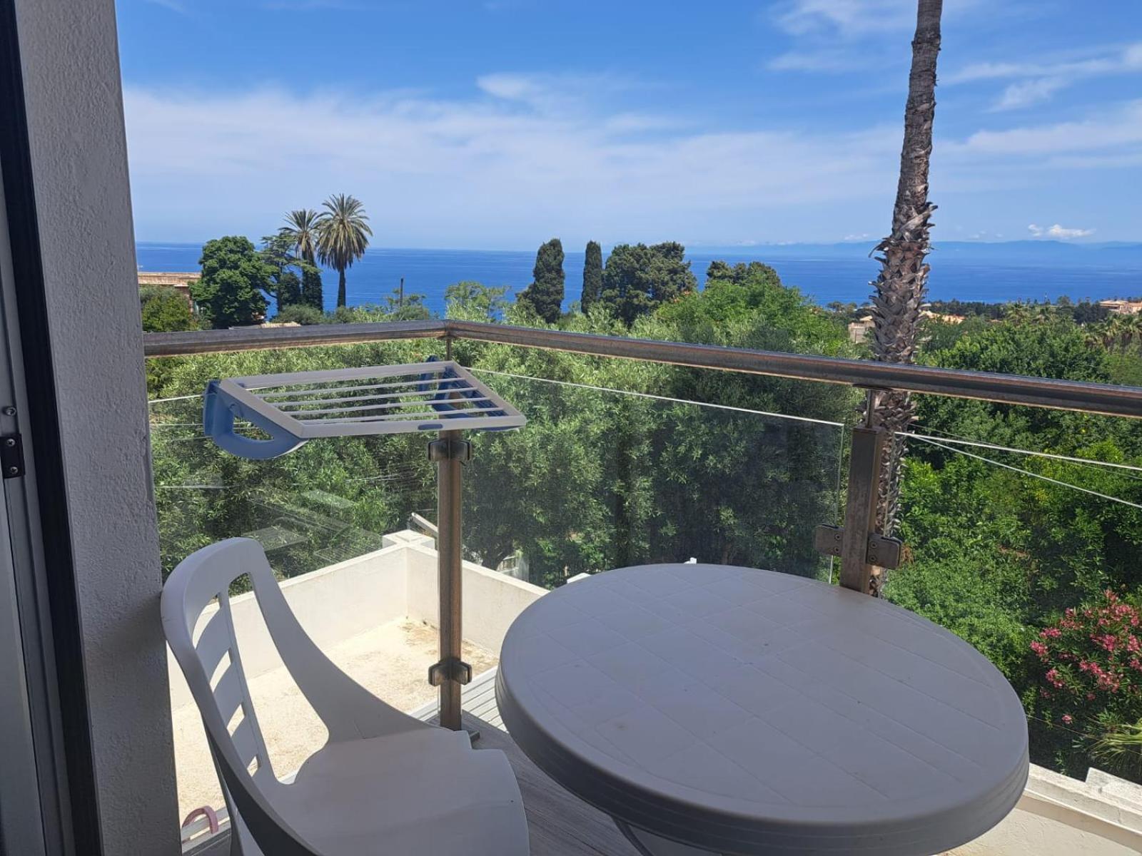 B&B Decarlo Property Tropea Exterior foto